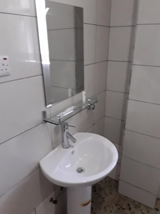 Bizay Hotel Sunyani Dış mekan fotoğraf